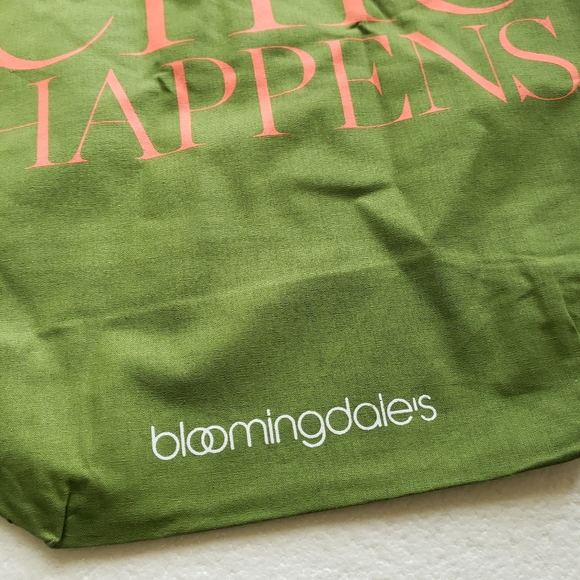 Bloomingdales Chic Happens Dual Handle Tote - Picture 4 of 6